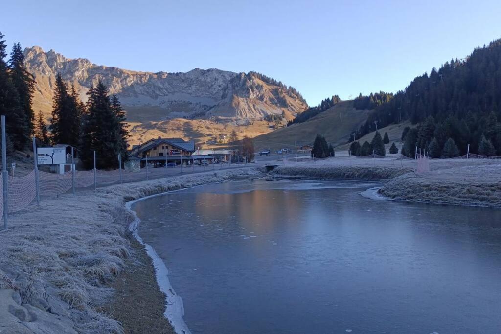 Studio Au Pied Des Pistes Avec Vue Sur La Montagne Mieussy 외부 사진